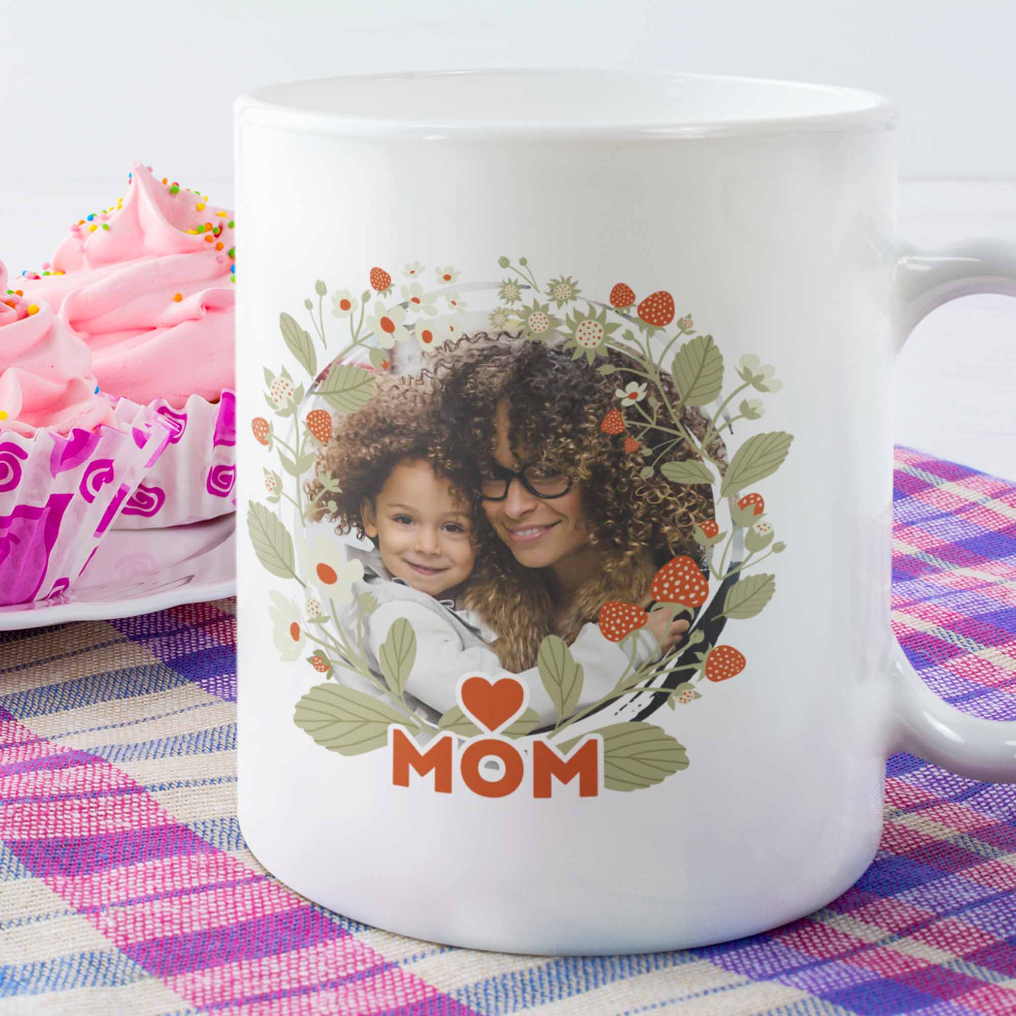 Love Mom Strawberry Flower Wreath Personalized Mug